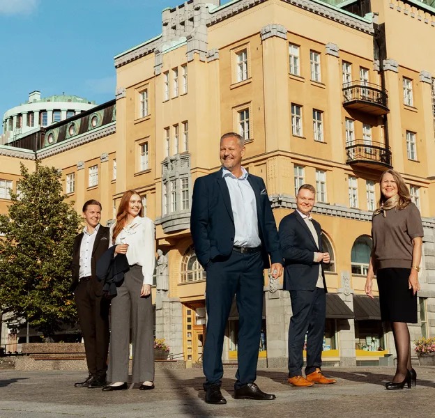 Vaasan konttorin työntekijöitä
