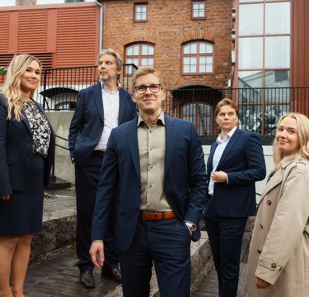 Vantaan konttorin työntekijöitä